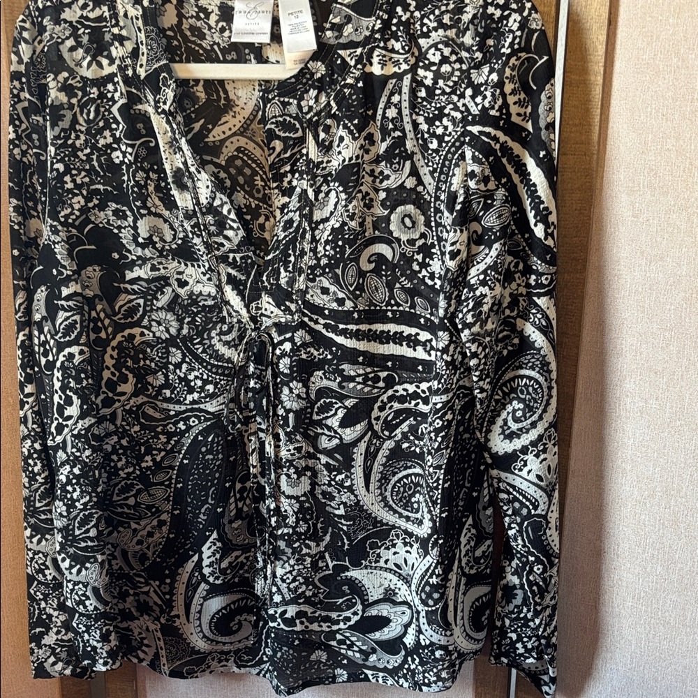 FINAL MARKDOWN Emma James Black and cream Patterned Blouse 12p